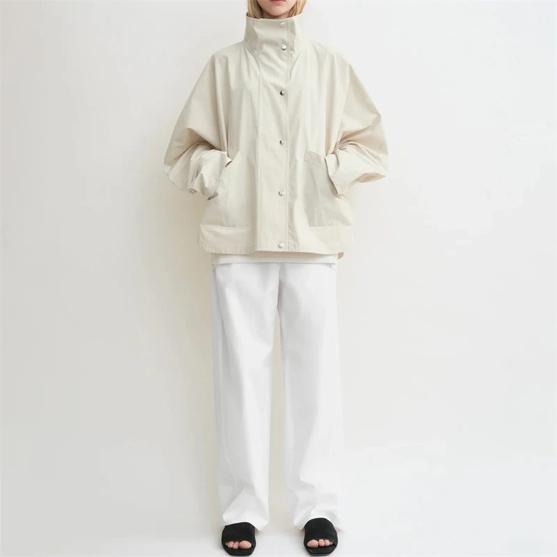 The new autumn women's half-high neck single-breasted loose thin jacket y2k high-quality fashionable casual shirt jacket 2025
The new autumn women's half-high neck single-breasted loose thin jacket y2k high-quality fashionable casual shirt jacket 2025