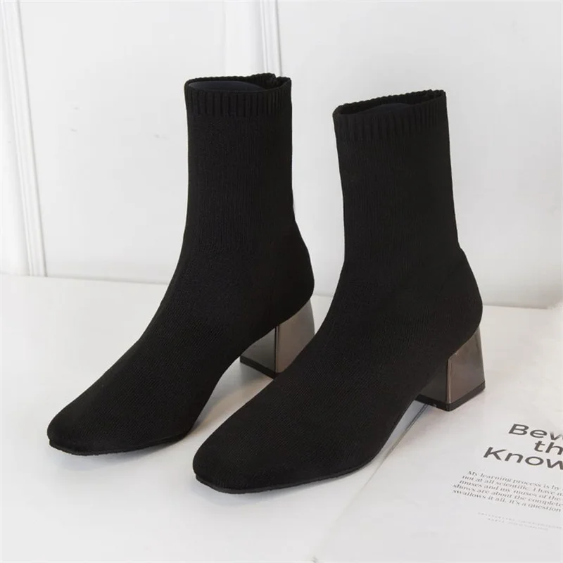 Oversized woolen short boots, women's pointed thick heels, fashionable solid color elastic boots, knitted sock boots
Oversized woolen short boots, women's pointed thick heels, fashionable solid color elastic boots, knitted sock boots