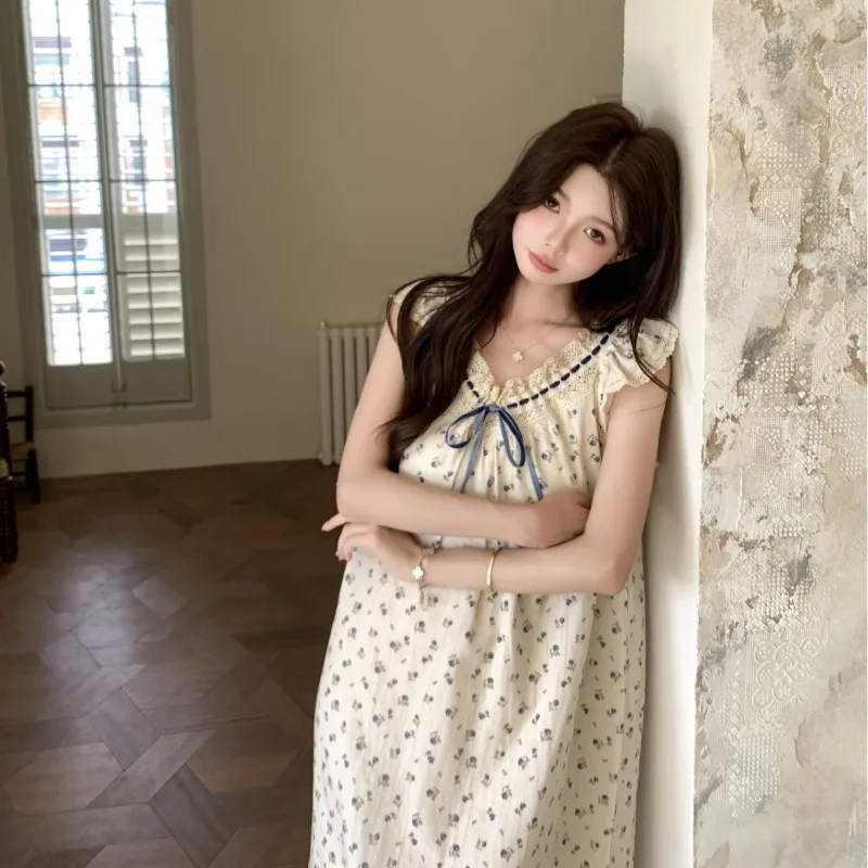 Girls Sweet Floral Dress Pajamas Women Pure Desire High-end Loungewear Lace
Girls Sweet Floral Dress Pajamas Women Pure Desire High-end Loungewear Lace