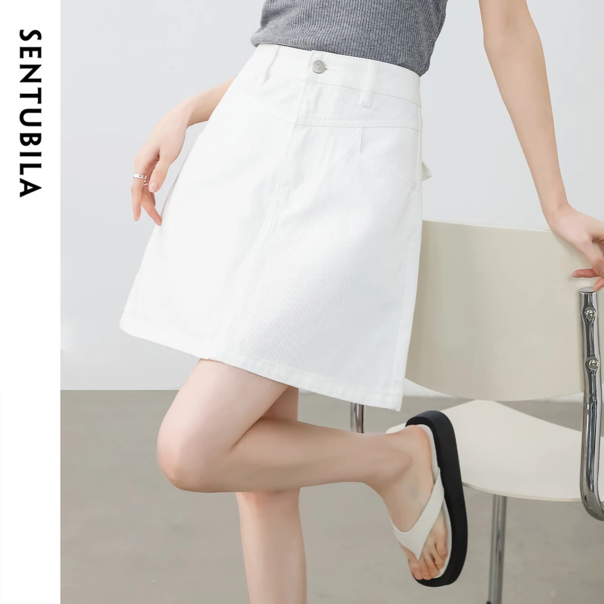 SENTUBILA White Skirt Women 2025 New Fashion Washed A-Line High-Waist Denim Mini Skirt Commute Pockets Short Skirts W52Q59281
SENTUBILA White Skirt Women 2025 New Fashion Washed A-Line High-Waist Denim Mini Skirt Commute Pockets Short Skirts W52Q59281