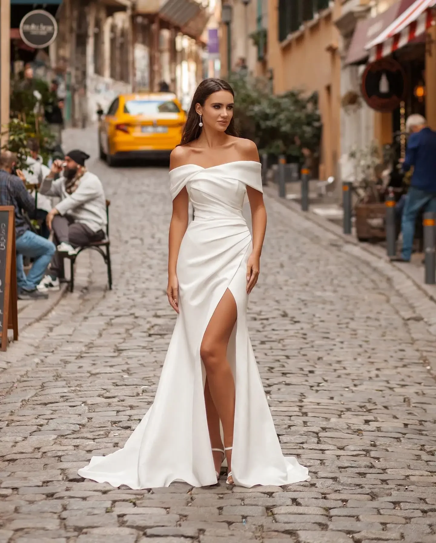 Flavinke Customized Off The Shoulder Soft Satin Mermaid Wedding Dresses Side Slit Detachable Train Bridal vestidos de novia
Flavinke Customized Off The Shoulder Soft Satin Mermaid Wedding Dresses Side Slit Detachable Train Bridal vestidos de novia