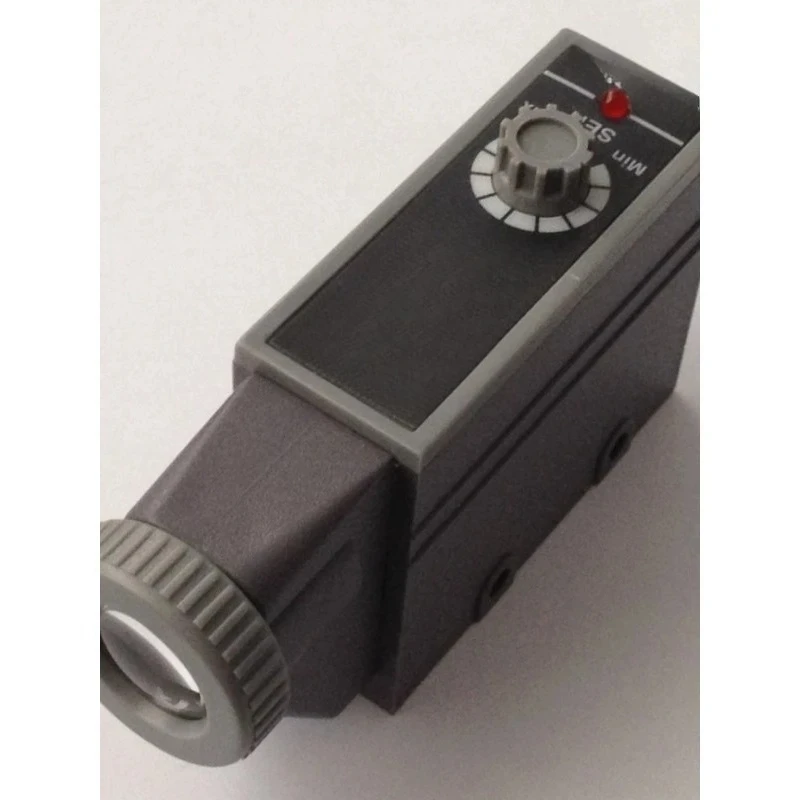 Color label sensor EB20G-C3 replaces KS-C2W/B/R green or red label color
Color label sensor EB20G-C3 replaces KS-C2W/B/R green or red label color