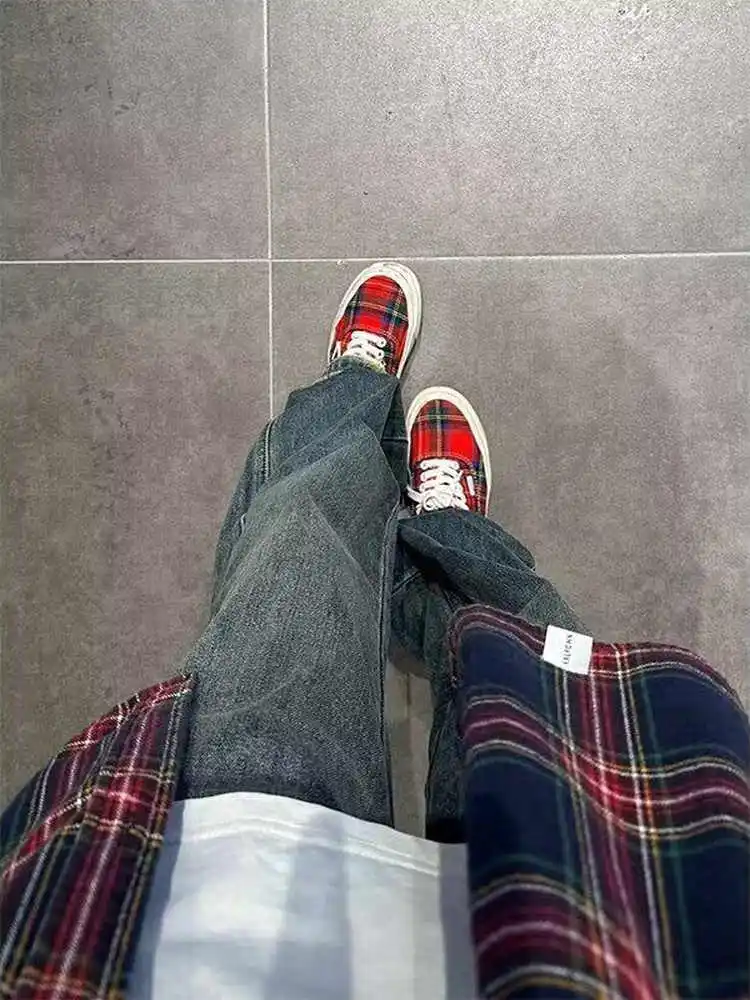 Ретро-джинсы синего цвета, прямого кроя, свободные, удобные, универсальные, классические, повседневные, молодежные, модные
Ретро-джинсы синего цвета, прямого кроя, свободные, удобные, универсальные, классические, повседневные, молодежные, модные