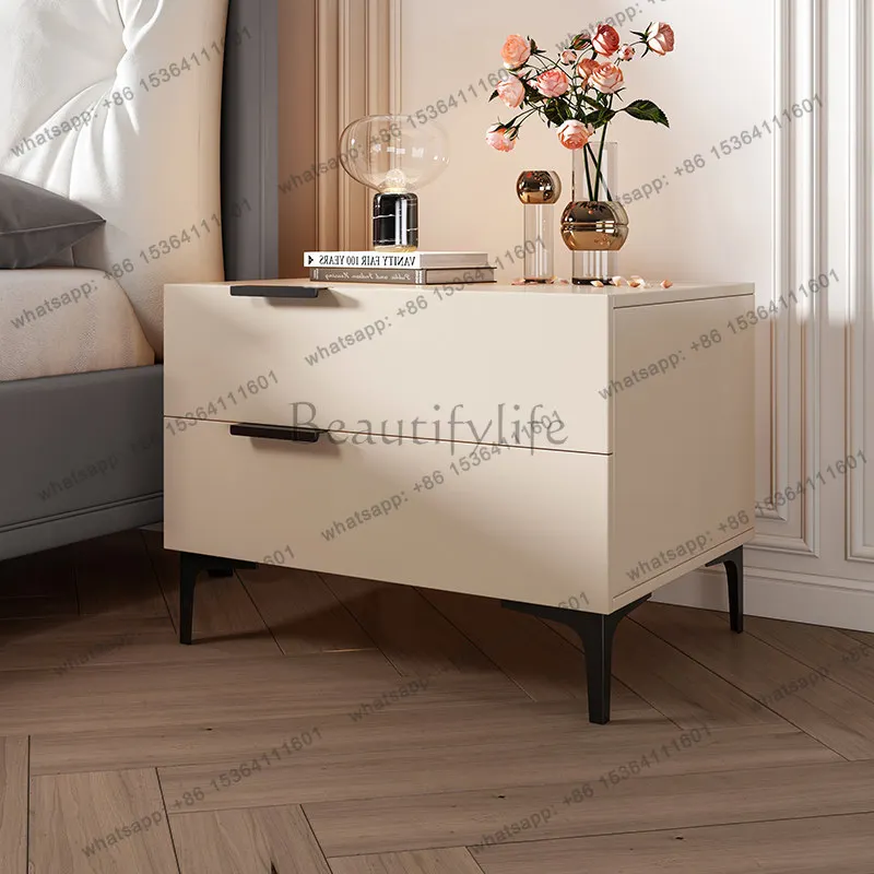 LS Italian light luxury minimalist solid wood bedside table storage bedroom bedside table small storage
LS Italian light luxury minimalist solid wood bedside table storage bedroom bedside table small storage