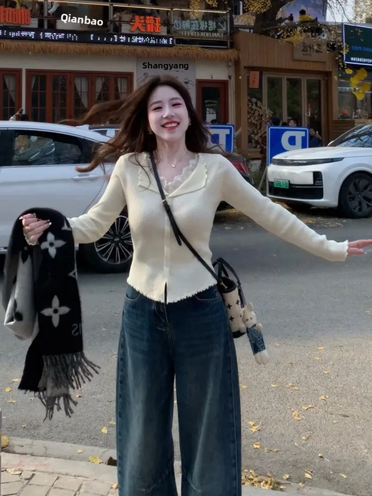 Early Spring Lace V-ne Knitted Sweater Women's ort Sle Base Layer irt Floral Design French Sle Slim Fit Knitwear
Early Spring Lace V-ne Knitted Sweater Women's ort Sle Base Layer irt Floral Design French Sle Slim Fit Knitwear