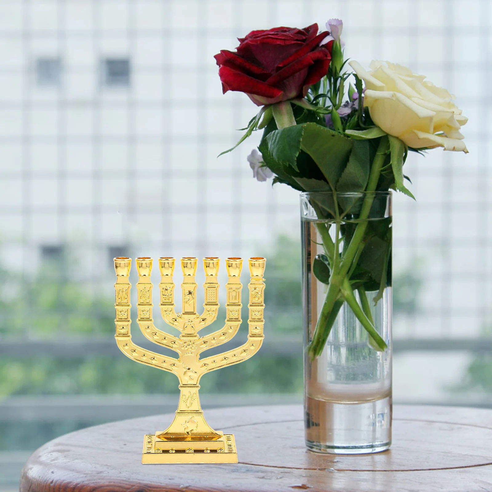 Alloy Candlestick Adorn Metal Candleholder Ornament Desktop Decor Small Home Decorations Tabletop Retro Study Room Decoration
Alloy Candlestick Adorn Metal Candleholder Ornament Desktop Decor Small Home Decorations Tabletop Retro Study Room Decoration