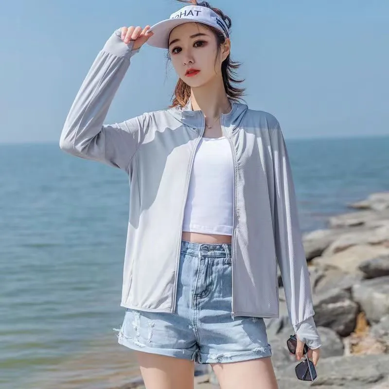 Ice Silk Sunscreen Clothing For Women's 2024 Summer New Loose Fashion UV Short Hooded Coat Fashion Thin Sunscreen Jacket
Ice Silk Sunscreen Clothing For Women's 2024 Summer New Loose Fashion UV Short Hooded Coat Fashion Thin Sunscreen Jacket