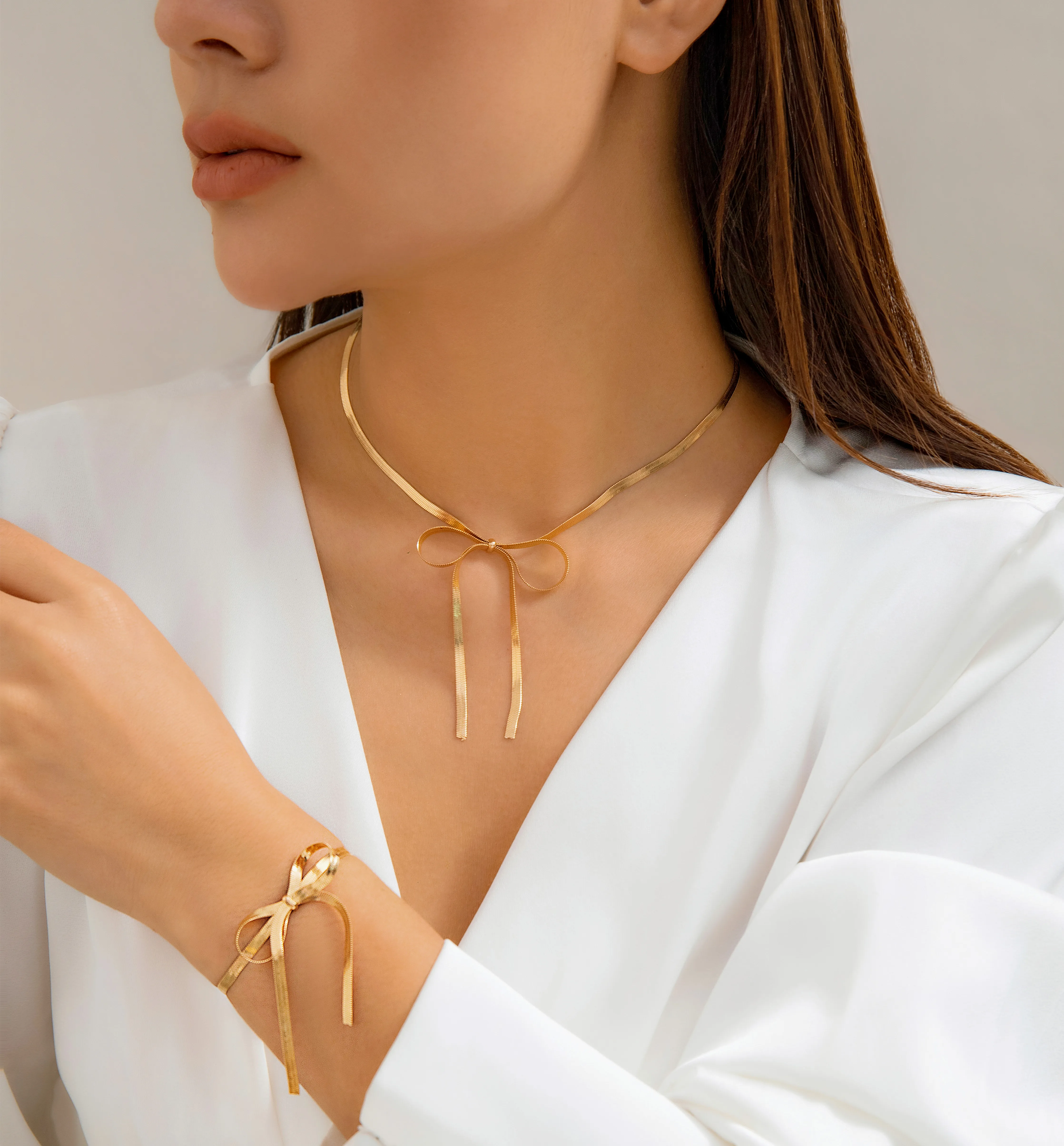 Snake Chain with Bowknot Choker Necklace and Bracelect Set for Women Trendy Charms Daily Accessories 2024 Fashion Jewelry Female
Snake Chain with Bowknot Choker Necklace and Bracelect Set for Women Trendy Charms Daily Accessories 2024 Fashion Jewelry Female