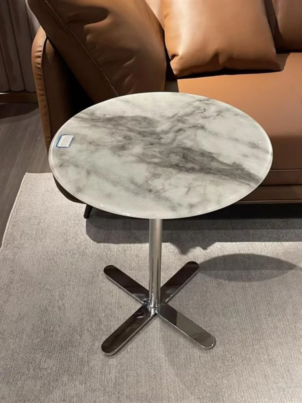 Natural marble round table, minimalist modern sofa side table, living room circular small coffee table, home creative
Natural marble round table, minimalist modern sofa side table, living room circular small coffee table, home creative