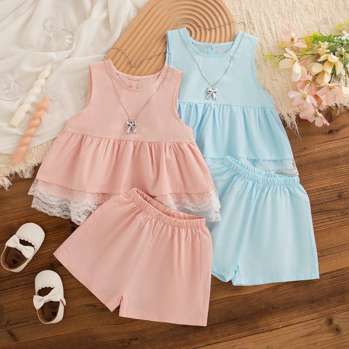 Set for Kids Girl Top with Shorts Korean Style Solid Color Soft Cotton Suit Sent Necklace 3 Pieces Summer Trend Costumes
Set for Kids Girl Top with Shorts Korean Style Solid Color Soft Cotton Suit Sent Necklace 3 Pieces Summer Trend Costumes