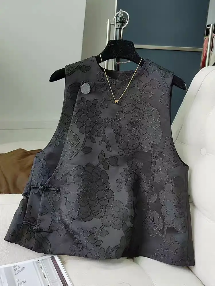 Floral Embroidery Jacquard Vest Women Black Sleeveless Embroidered Tops Chinese Style Ethnic Vintage Tang Vest
Floral Embroidery Jacquard Vest Women Black Sleeveless Embroidered Tops Chinese Style Ethnic Vintage Tang Vest