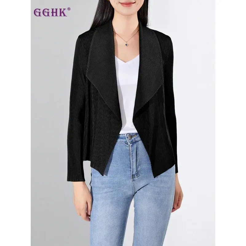 GGHK Miyake Pleated Solid Color Fashion Women Jacket Lapel Long Sleeve Striped Cardigan Vintage Design Elegant Top Fall Clothing
GGHK Miyake Pleated Solid Color Fashion Women Jacket Lapel Long Sleeve Striped Cardigan Vintage Design Elegant Top Fall Clothing