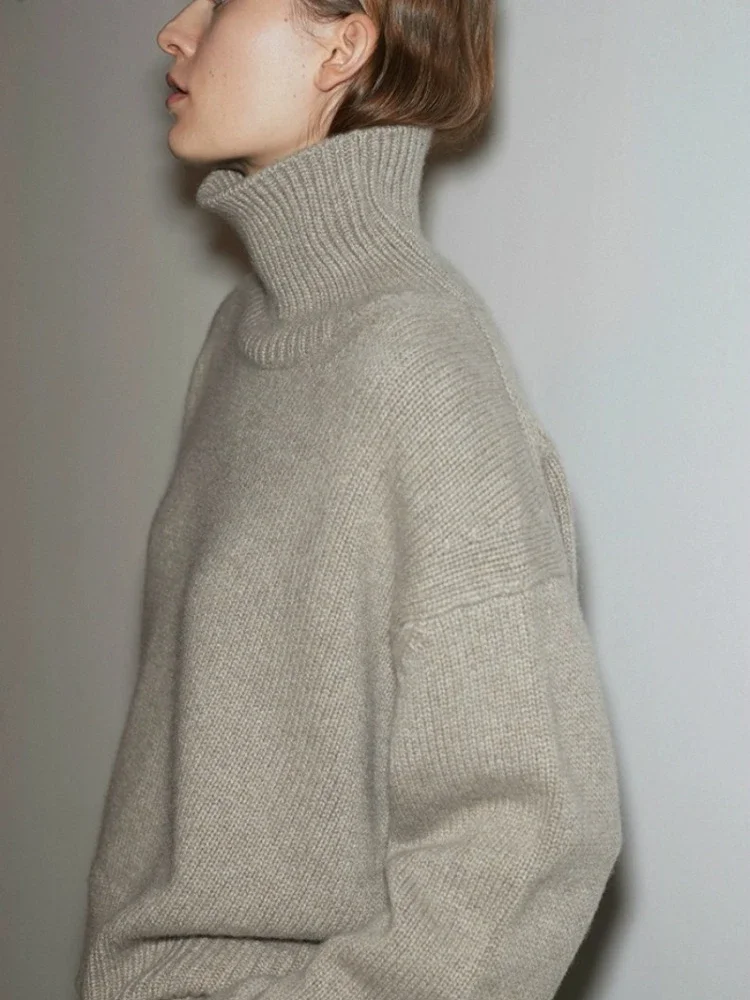 Autumn Winter Thick Cashmere Sweater Women High Neck Pullover Sweater Warm Loose Knitted Base Oversized Lady Vintage Sweater
Autumn Winter Thick Cashmere Sweater Women High Neck Pullover Sweater Warm Loose Knitted Base Oversized Lady Vintage Sweater