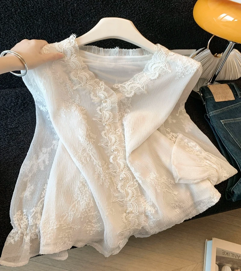 French Style Women Spring Fall V Neck Ruffles Dobby Floral Pearls Flare Sleeve Beige Lace Top Shirt , Woman Fashion Tops Shirts
French Style Women Spring Fall V Neck Ruffles Dobby Floral Pearls Flare Sleeve Beige Lace Top Shirt , Woman Fashion Tops Shirts