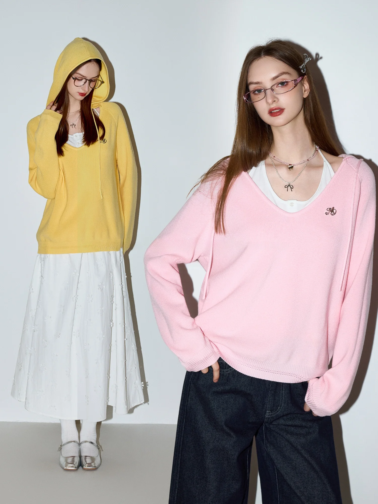 Женский вязаный свитер-худи MoodBerry в американском ретро-стиле с вышивкой, длинный, свободный, повседневный, весенний, цветной
Женский вязаный свитер-худи MoodBerry в американском ретро-стиле с вышивкой, длинный, свободный, повседневный, весенний, цветной