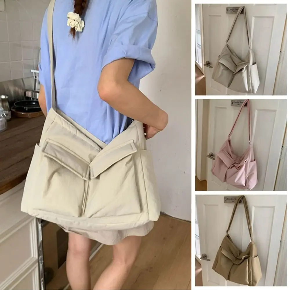 Trendy Chic Slant Cross Tote Bags Nylon Teenager Single Shoulder Bag Commuting Leight Weight Messenger Bags Daily
Trendy Chic Slant Cross Tote Bags Nylon Teenager Single Shoulder Bag Commuting Leight Weight Messenger Bags Daily