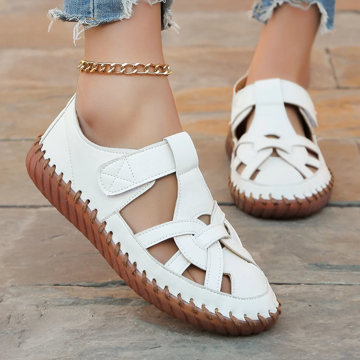 New Leather Women Flats Hollow Sandals Woman Casual Shoes Summer Women's Loafers Breathable Beach Female Sandals Plus Size 36-43
New Leather Women Flats Hollow Sandals Woman Casual Shoes Summer Women's Loafers Breathable Beach Female Sandals Plus Size 36-43
