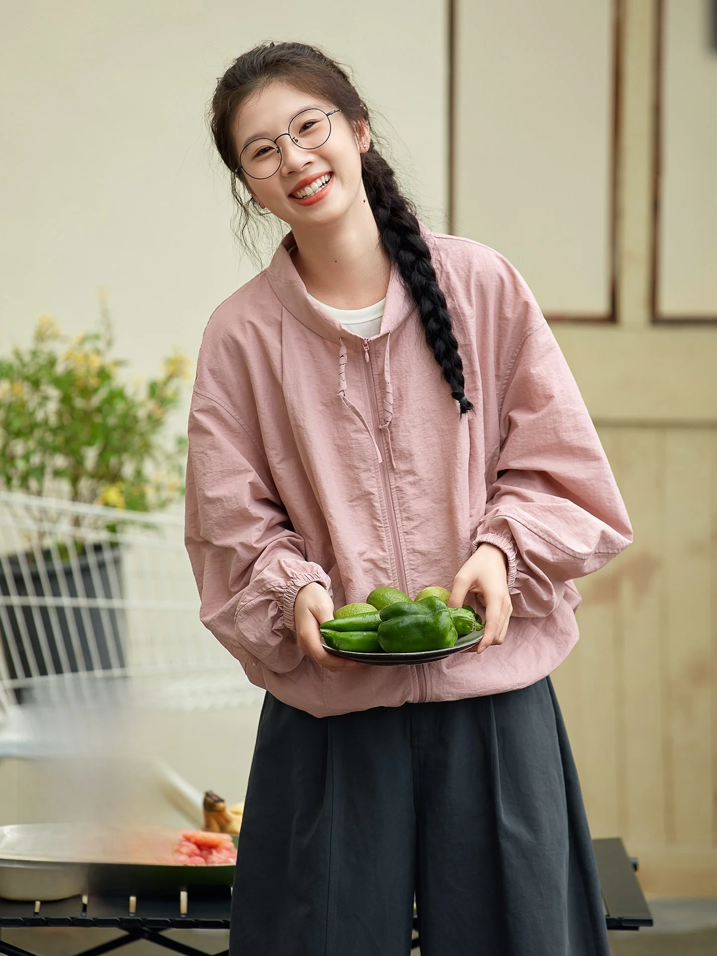 Свободная розовая куртка для женщин, повседневная, винтажная, с длинными рукавами, весенняя, в японском стиле, модная, премиум-класса
Свободная розовая куртка для женщин, повседневная, винтажная, с длинными рукавами, весенняя, в японском стиле, модная, премиум-класса