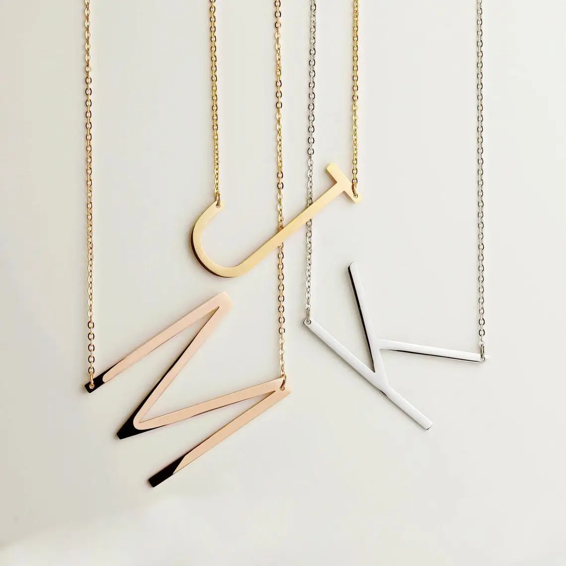New Stainless Steel Large SIZE 26 Letters Necklace Creative Necklaces For Women Jewelry Gifts Female Collarbone Chain Accessorie
New Stainless Steel Large SIZE 26 Letters Necklace Creative Necklaces For Women Jewelry Gifts Female Collarbone Chain Accessorie