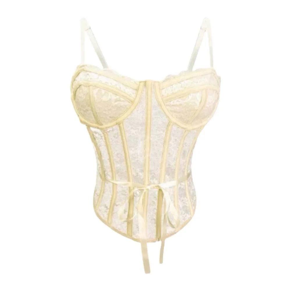 French Retro Style Spicy Girl Lace Camisole Fish Bone Wrapped Hollow Crop Tops Streetwear Tanks Suspender Vest Travel
French Retro Style Spicy Girl Lace Camisole Fish Bone Wrapped Hollow Crop Tops Streetwear Tanks Suspender Vest Travel