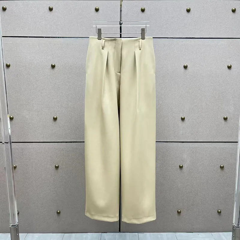 Женские брюки-костюм, модные повседневные брюки с широкими штанинами, высококачественные прямые брюки, комплект костюма, новинка весны 2026 года.
Женские брюки-костюм, модные повседневные брюки с широкими штанинами, высококачественные прямые брюки, комплект костюма, новинка весны 2026 года.