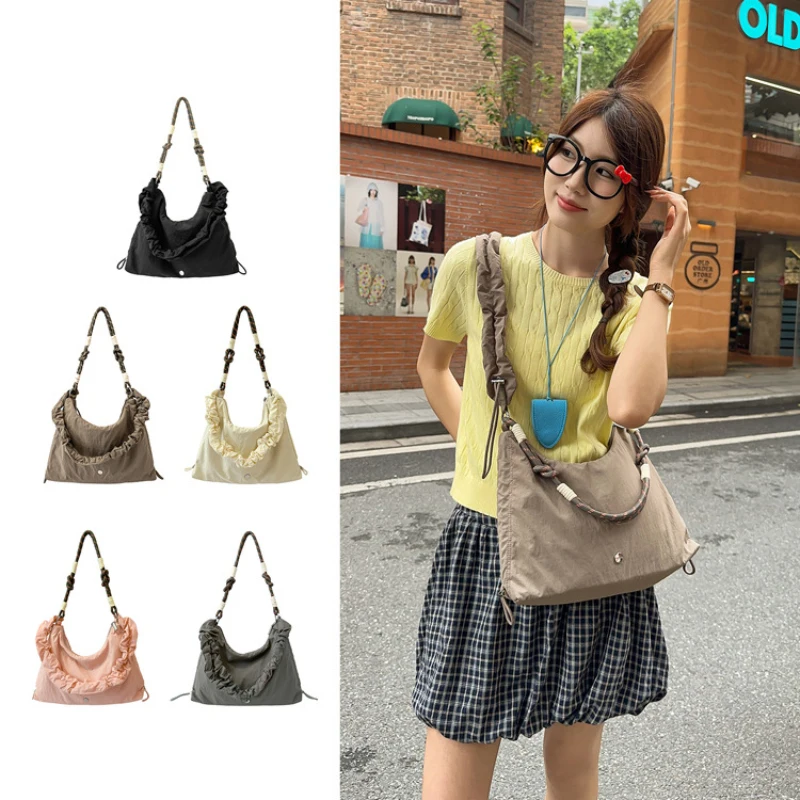 Korean Style Slouchy Crossbody Bag Women 2026 New Trend Casual Sports Dumpling Bag Large Capacity Nylon Shoulder Bag
Korean Style Slouchy Crossbody Bag Women 2026 New Trend Casual Sports Dumpling Bag Large Capacity Nylon Shoulder Bag