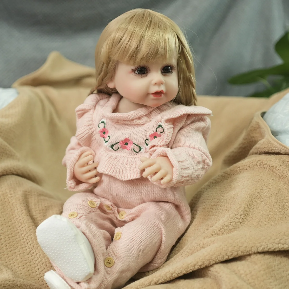 Кукла JOYOR Fashion Rebirth: Художественная кукла-младенец с 3D-эффектом кожи, полностью раскрашенная, из мягкого винила, высококачественная кукла ручной работы, изысканный подарок
Кукла JOYOR Fashion Rebirth: Художественная кукла-младенец с 3D-эффектом кожи, полностью раскрашенная, из мягкого винила, высококачественная кукла ручной работы, изысканный подарок