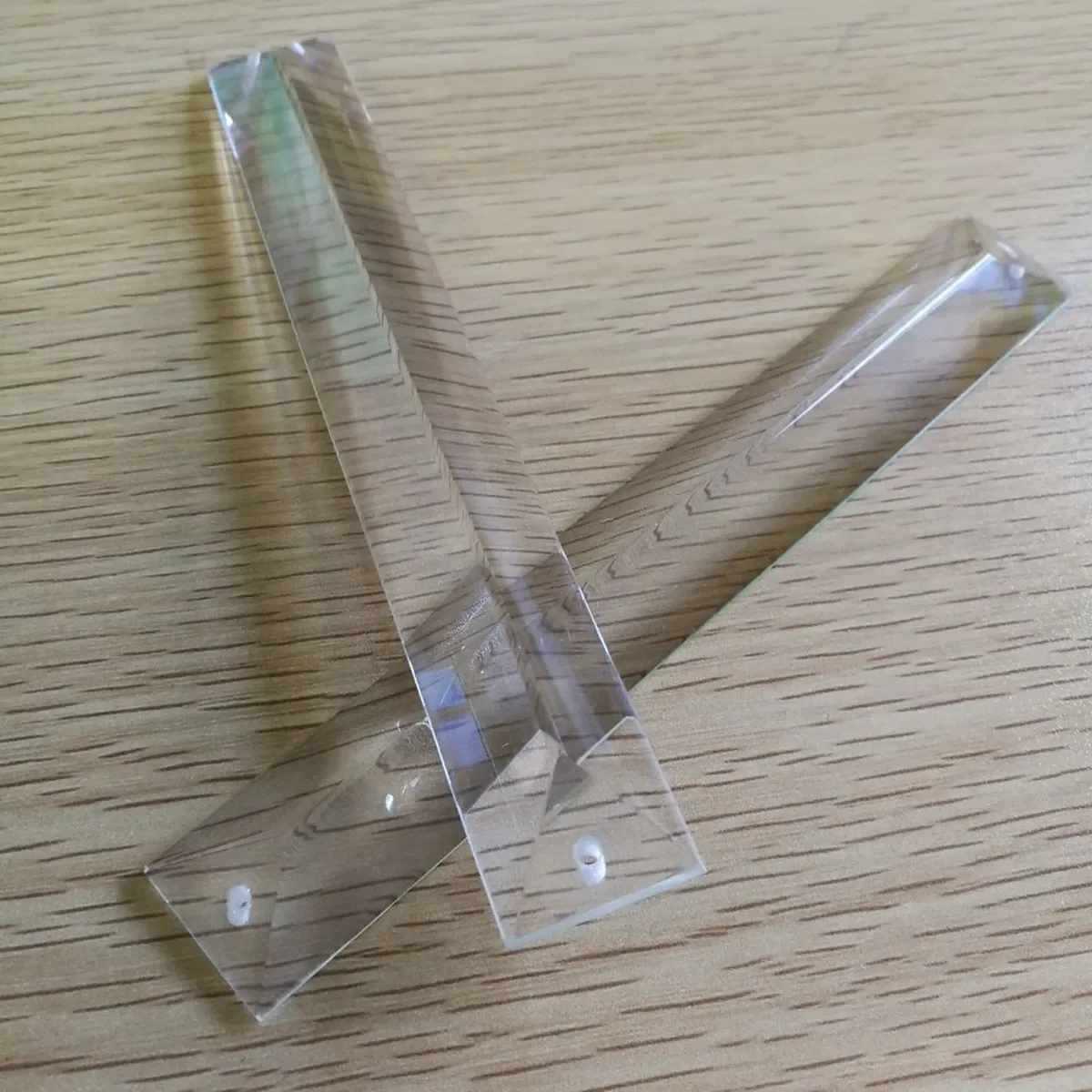 2pcs 22x150mm Clear Crystal Triangle Strip Chandelier Parts Sun Catcher Lamp Prism Glass Pendant for Home Wedding Decoration
2pcs 22x150mm Clear Crystal Triangle Strip Chandelier Parts Sun Catcher Lamp Prism Glass Pendant for Home Wedding Decoration