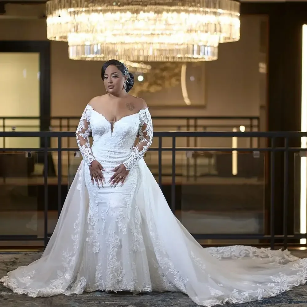 Customized Mermaid Lace Appliques Wedding Dresses With Detachable Train Backless Long Sleeves Mermaid Robe De Mariée
Customized Mermaid Lace Appliques Wedding Dresses With Detachable Train Backless Long Sleeves Mermaid Robe De Mariée