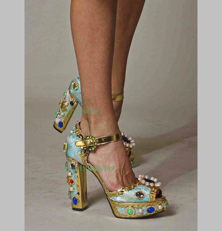 Lady Rhinestone Luxury Platform 4cm Sandals Chunky Heel Pearl Demand Design 15cm High Heels Cover Heel T Show Sandals Size 43
Lady Rhinestone Luxury Platform 4cm Sandals Chunky Heel Pearl Demand Design 15cm High Heels Cover Heel T Show Sandals Size 43