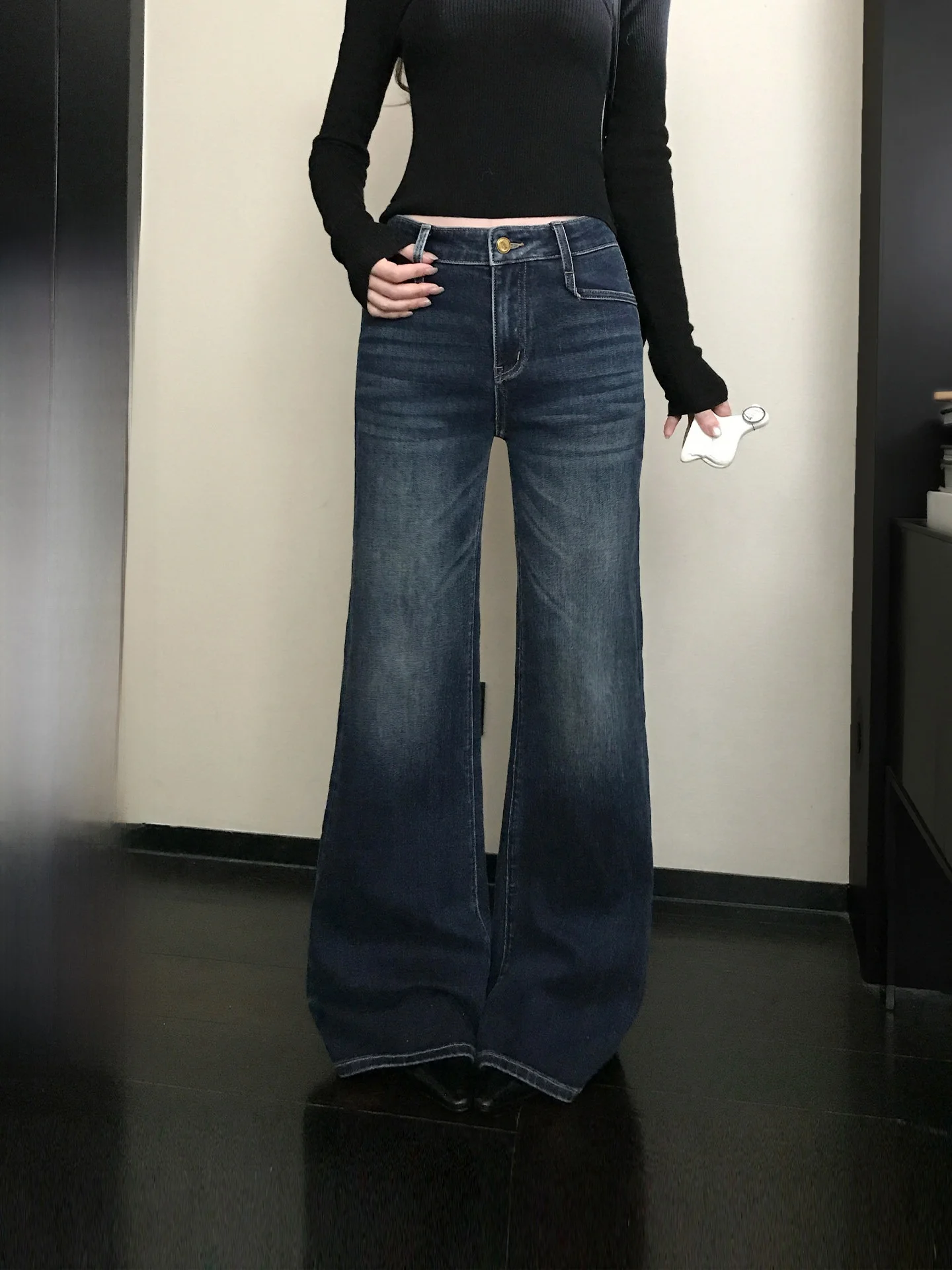 Джинсы Skk Store Manhattan с высокой талией, расклешенные, в стиле ретро, из хлопка, женские, стандартного кроя, из денима со средней эластичностью
Джинсы Skk Store Manhattan с высокой талией, расклешенные, в стиле ретро, из хлопка, женские, стандартного кроя, из денима со средней эластичностью