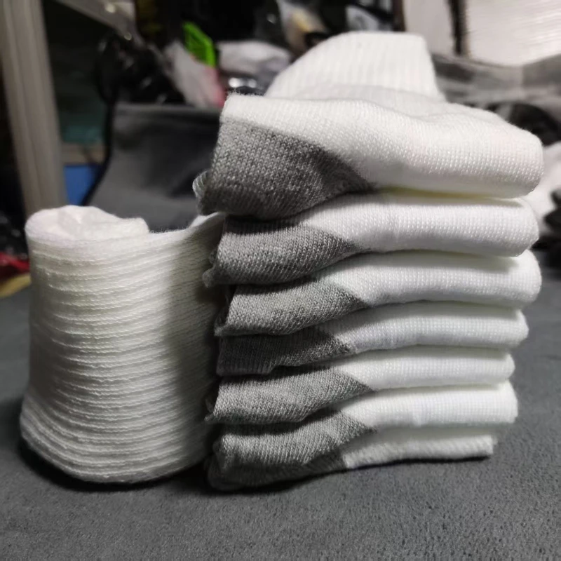 10/20/30 пар ультрамягких дышащих мужских классических носков для экипажа, удобные повседневные носки унисекс для улицы, дышащие мужские носки 
10/20/30 пар ультрамягких дышащих мужских классических носков для экипажа, удобные повседневные носки унисекс для улицы, дышащие мужские носки