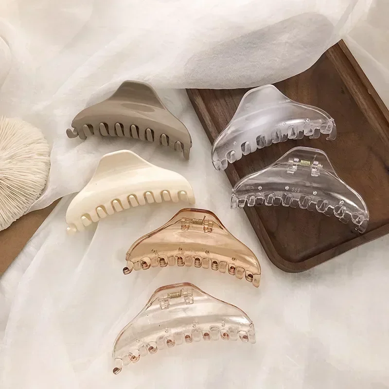 Fashionable and Minimalist Women's Transparent Acrylic Hair Clip Geometric Hair Clip Plate Shark Clip Hair Accessory New Models
Fashionable and Minimalist Women's Transparent Acrylic Hair Clip Geometric Hair Clip Plate Shark Clip Hair Accessory New Models