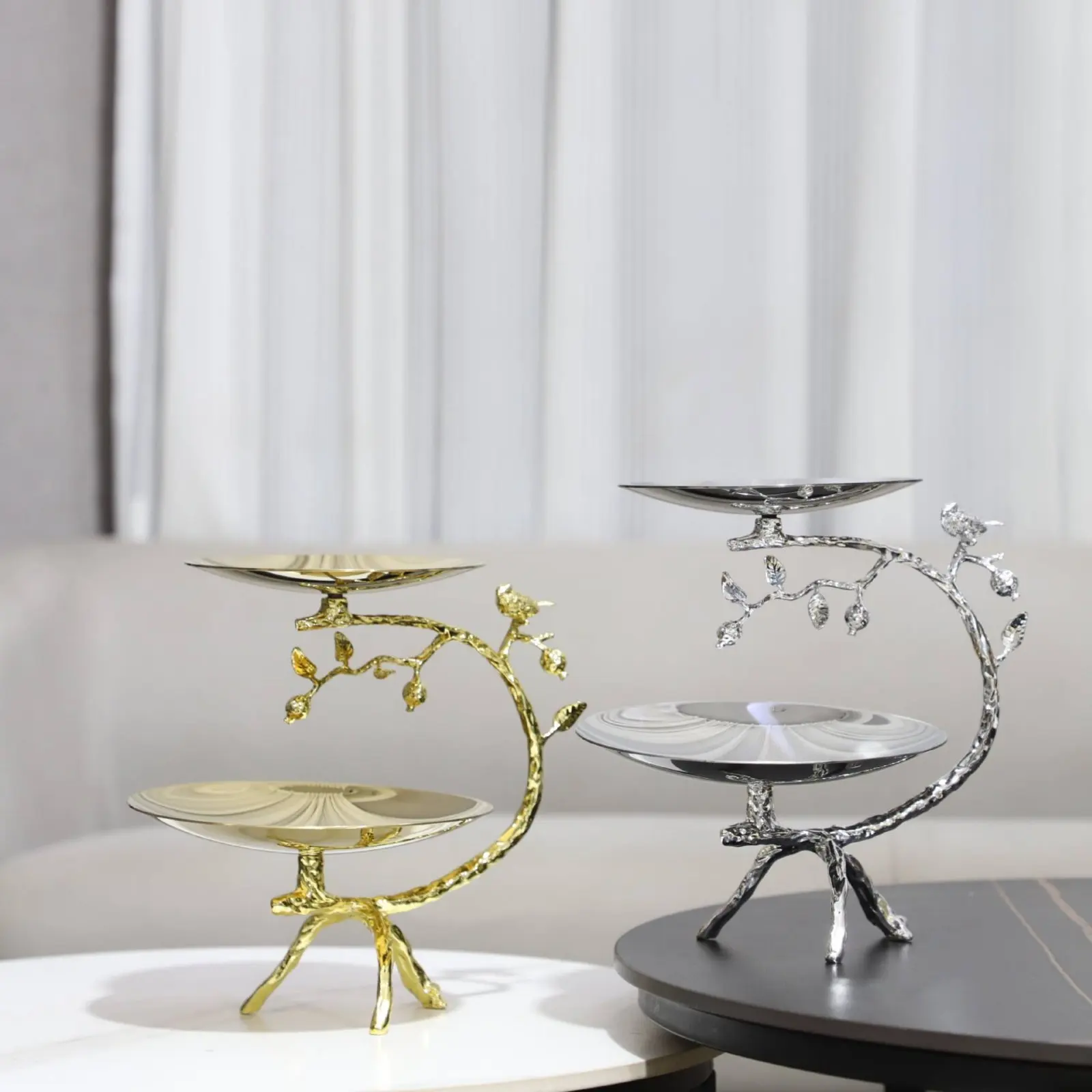 Double Layer Fruit Tray Electroplated Double Layer Fruit Basket Decorative Snack Plate Easy to Clean Household Storage for Hotel
Double Layer Fruit Tray Electroplated Double Layer Fruit Basket Decorative Snack Plate Easy to Clean Household Storage for Hotel