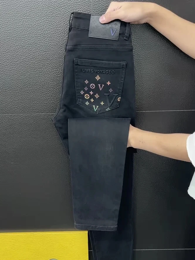 Новые мужские джинсы весна-осень: модные, высококачественные, универсальные, премиум-класса, облегающие, прямого кроя, молодежные, повседневные
Новые мужские джинсы весна-осень: модные, высококачественные, универсальные, премиум-класса, облегающие, прямого кроя, молодежные, повседневные