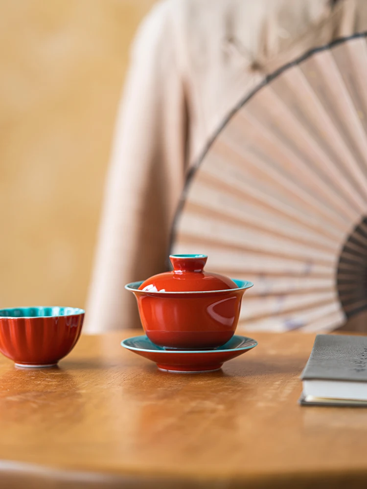 Chinese Style Ceramic Gongfu Tea Set Red Three Elements Cover Bowl Home Use Tea Brewing Bowl Handmade Dehua Porcelain
Chinese Style Ceramic Gongfu Tea Set Red Three Elements Cover Bowl Home Use Tea Brewing Bowl Handmade Dehua Porcelain