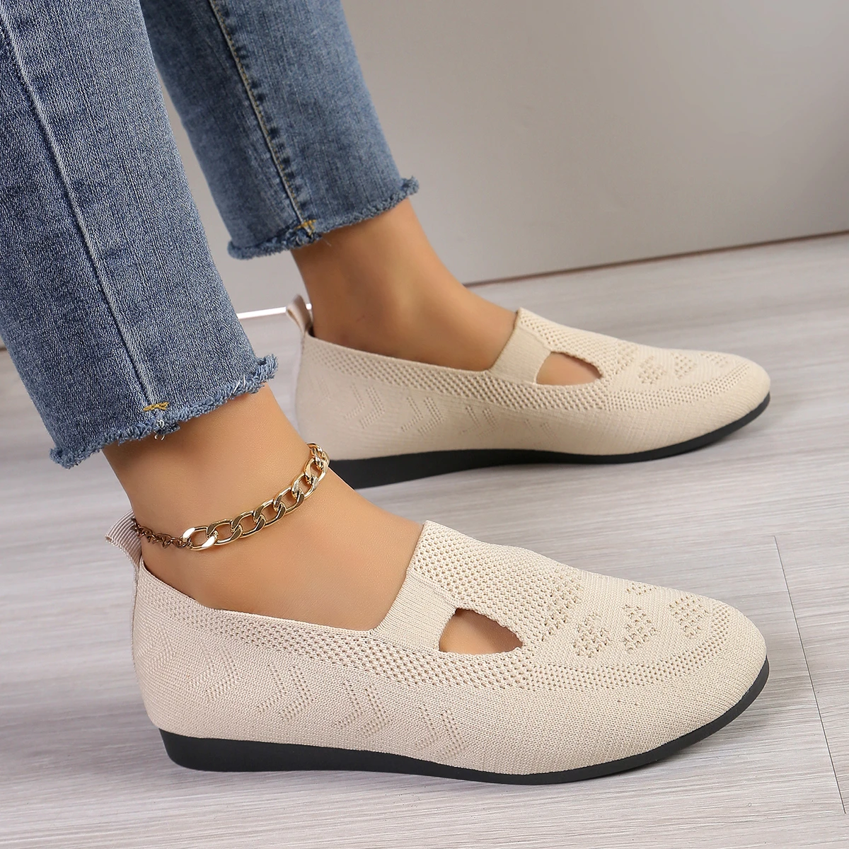 Women's Summer 2024 Simple Round Toe Design Anti-Slip Flat Low-top Shoes Outdoor Casual Comfortable Breathable Women's Shoes
Women's Summer 2024 Simple Round Toe Design Anti-Slip Flat Low-top Shoes Outdoor Casual Comfortable Breathable Women's Shoes