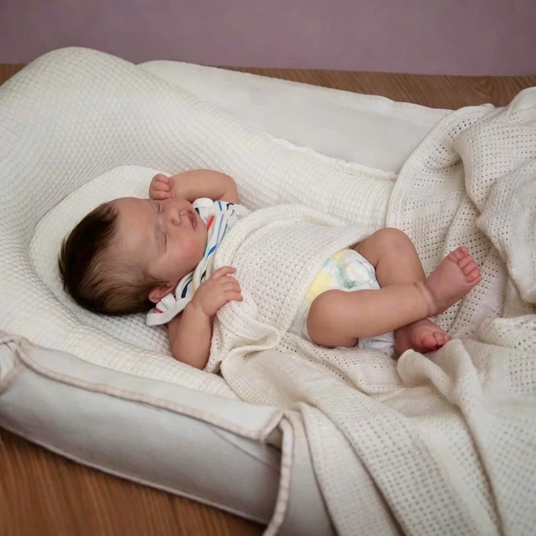 Realistic Reborn Baby Dolls – 18-Inch Real Life Sleeping Newborn Girl, Lifelike Doll with Soft Body, Handmade Gift Toy with Accessories for Kids Age 3+
Realistic Reborn Baby Dolls – 18-Inch Real Life Sleeping Newborn Girl, Lifelike Doll with Soft Body, Handmade Gift Toy with Accessories for Kids Age 3+