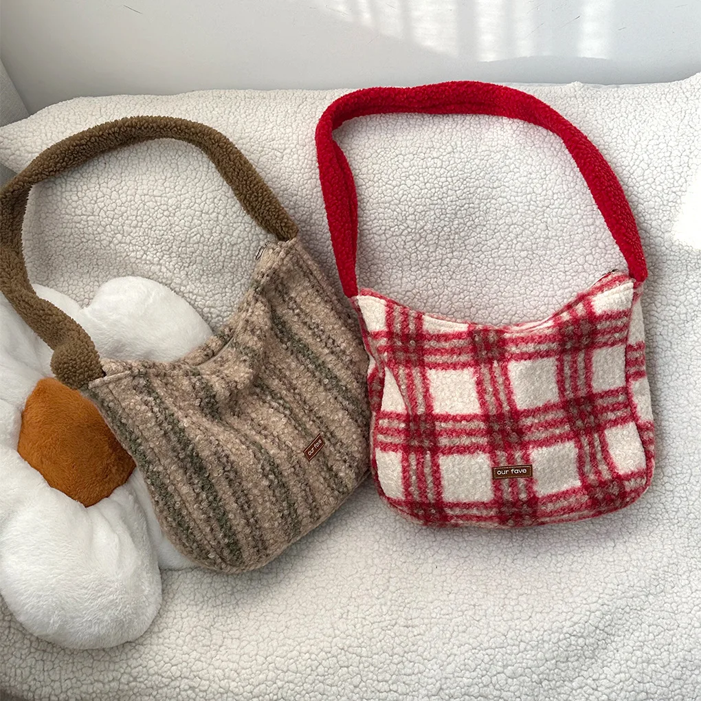Plaid College Girls Shoulder Bags Christmas Portable Female Tote Handbags Large Capacity Ladies Retro Striped Crossbody Bag 
Plaid College Girls Shoulder Bags Christmas Portable Female Tote Handbags Large Capacity Ladies Retro Striped Crossbody Bag