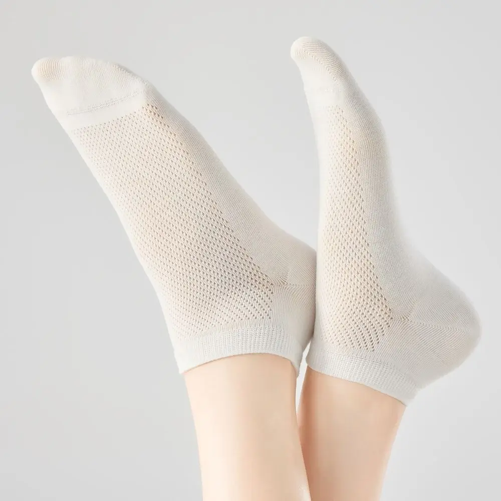 5Pairs Solid Color Women Boat Socks Anti Slip Breathable Cotton Mesh Socks Sweat Absorption Hosiery Ankle Thin Socks Daily
5Pairs Solid Color Women Boat Socks Anti Slip Breathable Cotton Mesh Socks Sweat Absorption Hosiery Ankle Thin Socks Daily