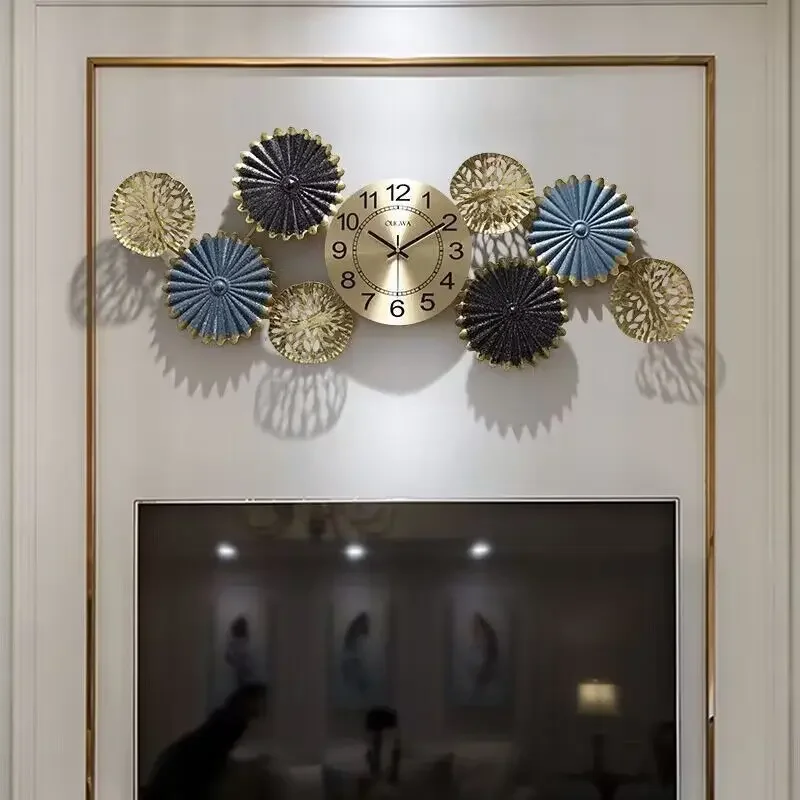American Metal Wall ClockCreative Simple Silent ClockFashionable Home DecorationLiving Room Decor 98X42cm New Arrivals
American Metal Wall ClockCreative Simple Silent ClockFashionable Home DecorationLiving Room Decor 98X42cm New Arrivals