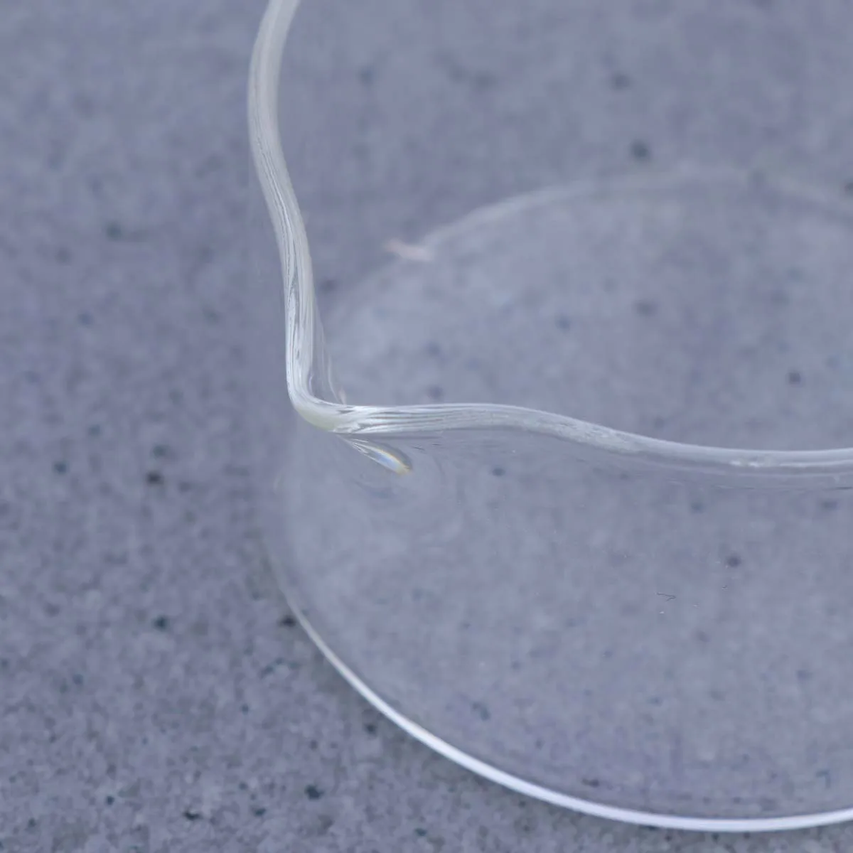 Glass Crystallizing Dish Heat Resistant Thickened Flat Bottom with Spout Home Crystallizing Glass Accessory 
Glass Crystallizing Dish Heat Resistant Thickened Flat Bottom with Spout Home Crystallizing Glass Accessory