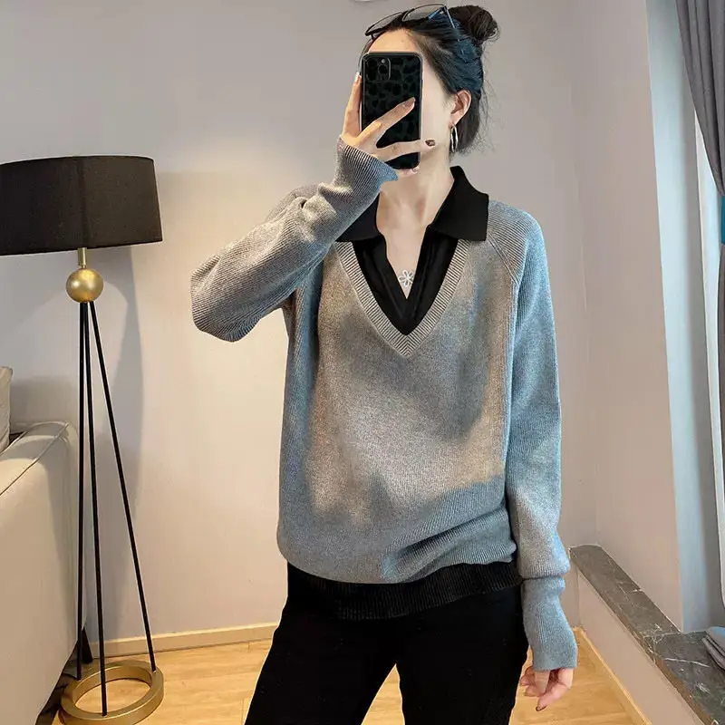 Polo collar fake two-piece knitwear pullover women autumn and winter loose design sense splicing pullover long sleeve sweater
Polo collar fake two-piece knitwear pullover women autumn and winter loose design sense splicing pullover long sleeve sweater