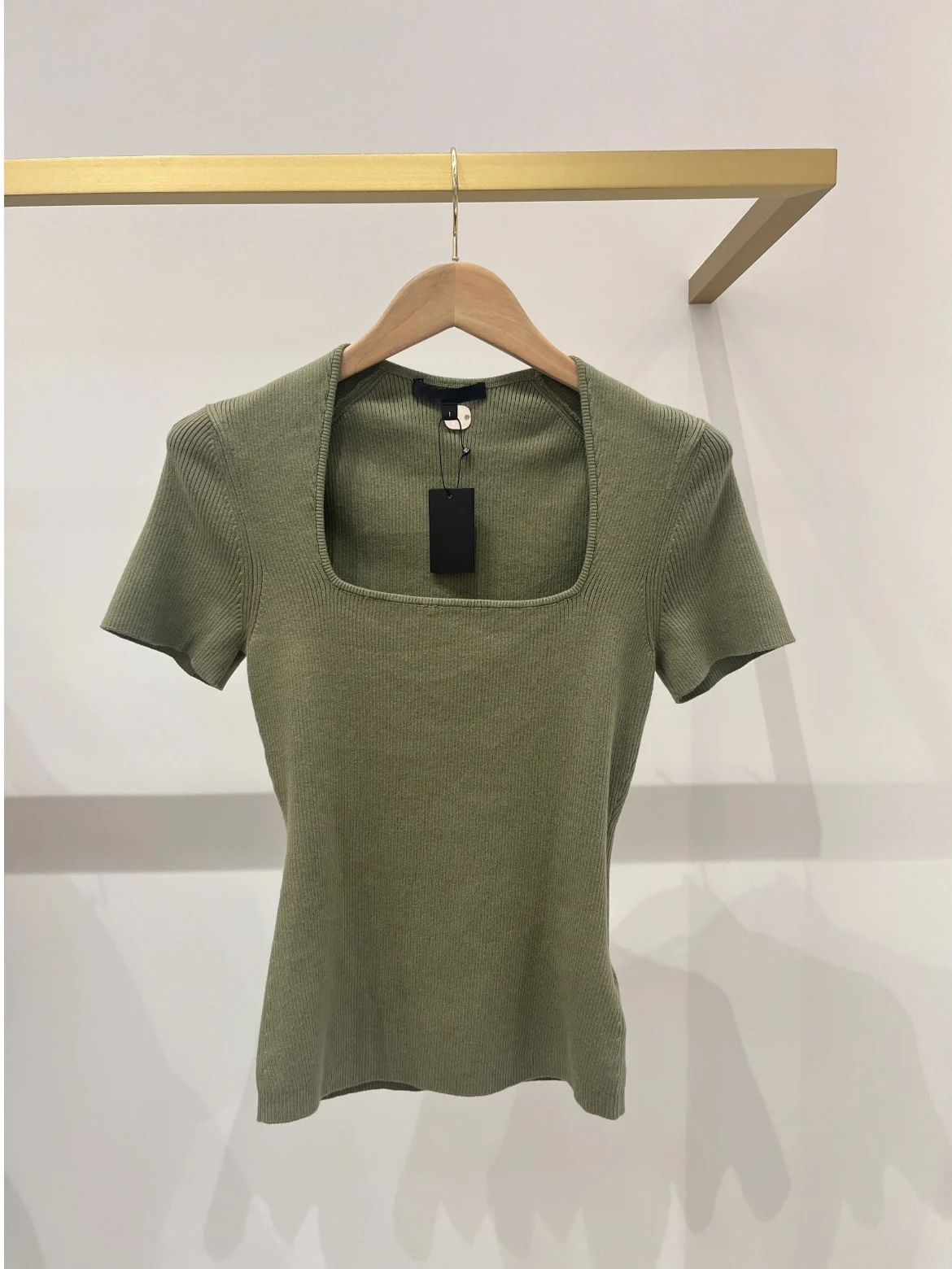 Heidd Spring Summer 2026 Teal Green Elastic Slim Fit Square Neck Short Sleeve Knitwear Two Colors Simple Style Women's Fashion
Heidd Spring Summer 2026 Teal Green Elastic Slim Fit Square Neck Short Sleeve Knitwear Two Colors Simple Style Women's Fashion