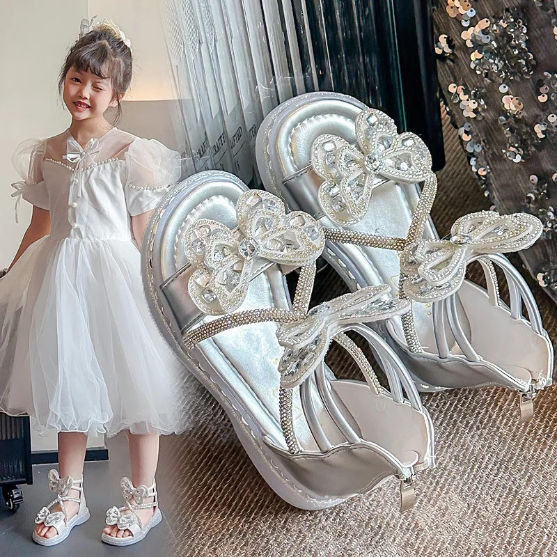 Girls' Butterfly Diamond Princess Shoes Summer New Fashion Children's Cross Gladiator Sandals Kids Soft-soled Beach Shoes
Girls' Butterfly Diamond Princess Shoes Summer New Fashion Children's Cross Gladiator Sandals Kids Soft-soled Beach Shoes