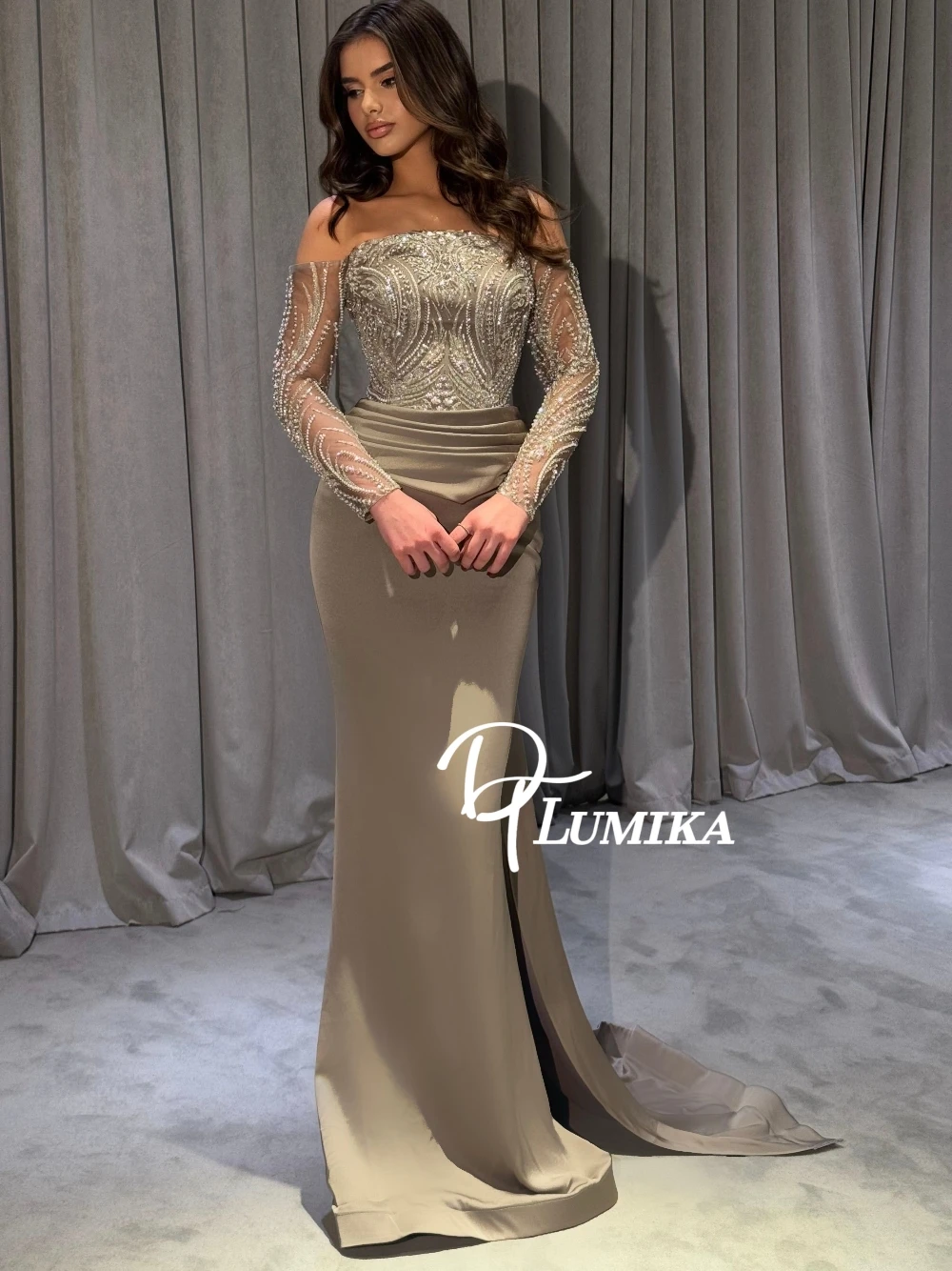 Elegant Off-the-shoulder Customized Evening Dress Fashionable Beaded Sequined Mermaid Prom Gown Birthday Party Women Wear
Elegant Off-the-shoulder Customized Evening Dress Fashionable Beaded Sequined Mermaid Prom Gown Birthday Party Women Wear