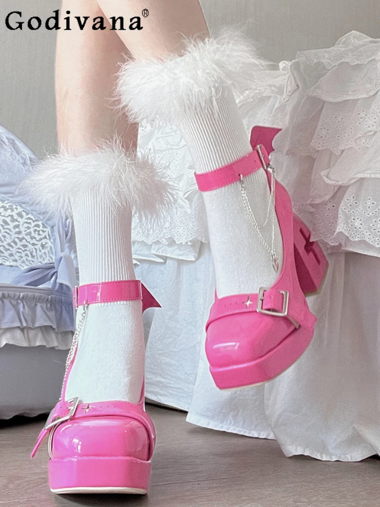 Lolita Sweet Women's Solid Color Square Toe High Heels Spring Fashion Japanese Punk Metal Decorative High Heels Mary Jane Shoes
Lolita Sweet Women's Solid Color Square Toe High Heels Spring Fashion Japanese Punk Metal Decorative High Heels Mary Jane Shoes