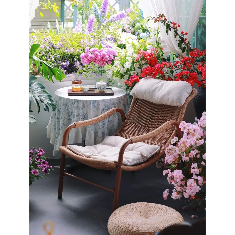Garden rattan lazy lunch break chair back chair
Garden rattan lazy lunch break chair back chair