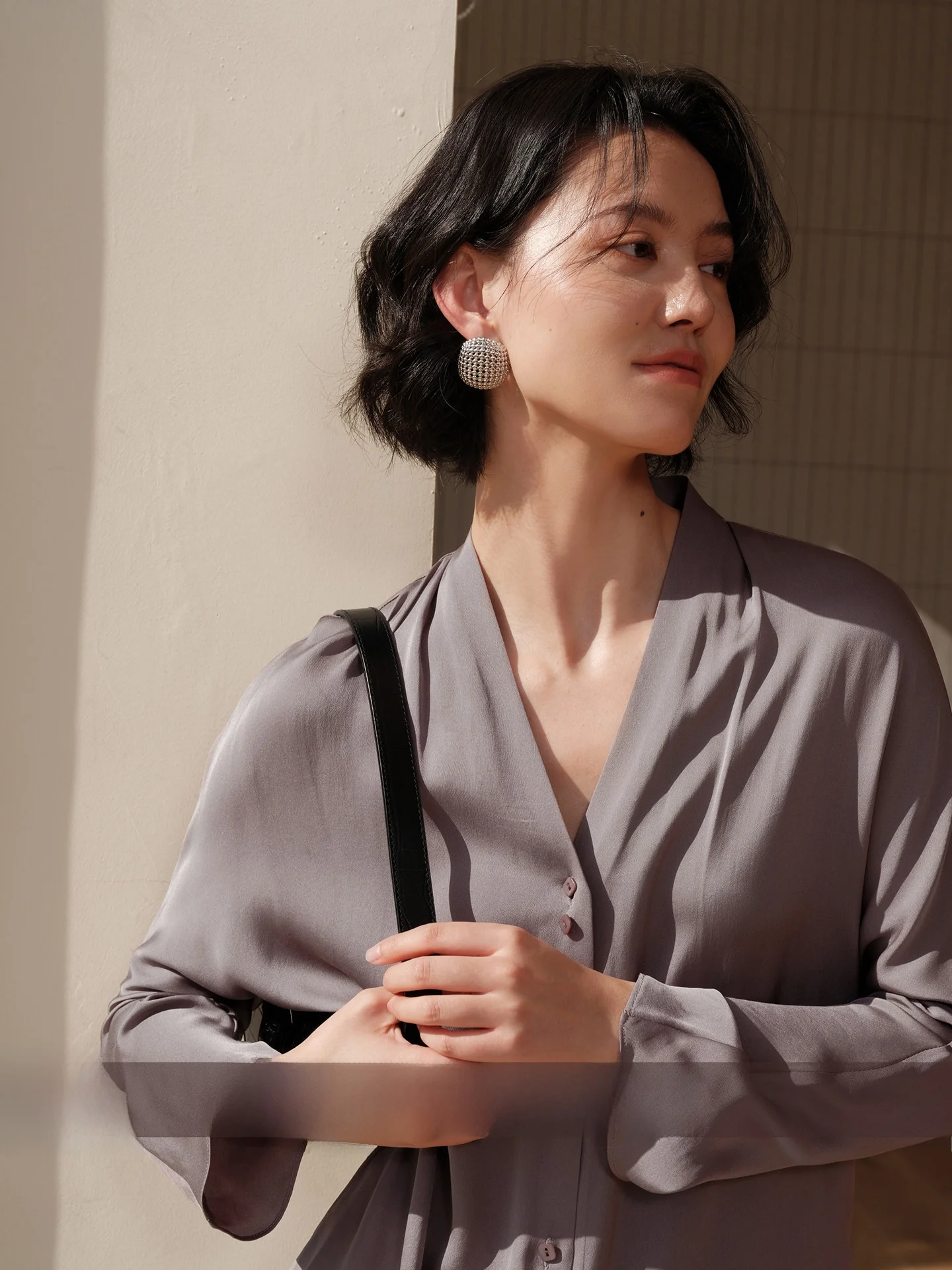 Zhimai Rihuo Silk Long Sve irt Elastic Ne Wrap Design True Silk Purple Color French Sle Women's Premium irt
Zhimai Rihuo Silk Long Sve irt Elastic Ne Wrap Design True Silk Purple Color French Sle Women's Premium irt