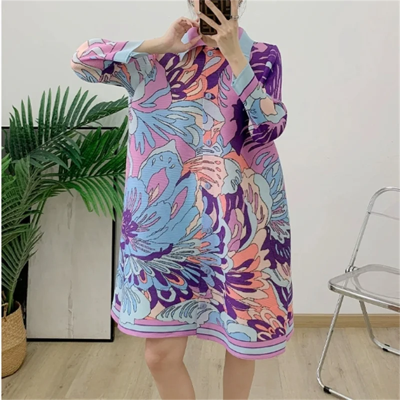 Miyake Pleated Drape Dress Women 2024 Spring Summer Colorblock Printing Lapel 3/4 Sleeve Single-breasted Fashion Shirt Dresses
Miyake Pleated Drape Dress Women 2024 Spring Summer Colorblock Printing Lapel 3/4 Sleeve Single-breasted Fashion Shirt Dresses